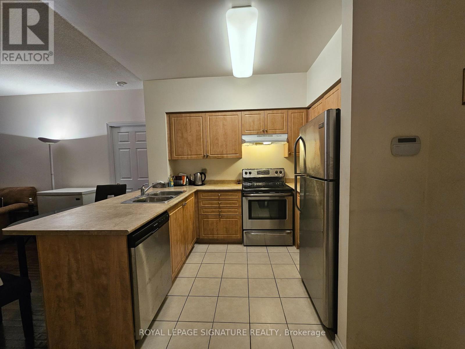 803 - 350 Red Maple Road, Richmond Hill, Ontario  L4C 0T5 - Photo 7 - N12580834