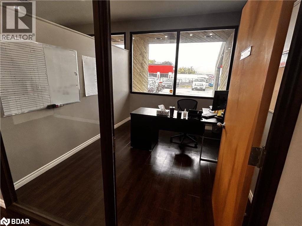 49 Essa Road Unit# 1, Barrie, Ontario L4N 3K4 - Photo 13 - 40773699