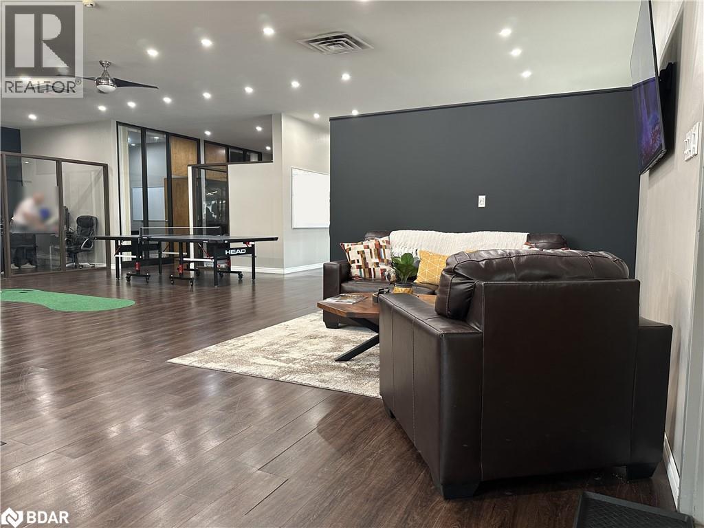 49 ESSA Road Unit# 1, Barrie, Ontario