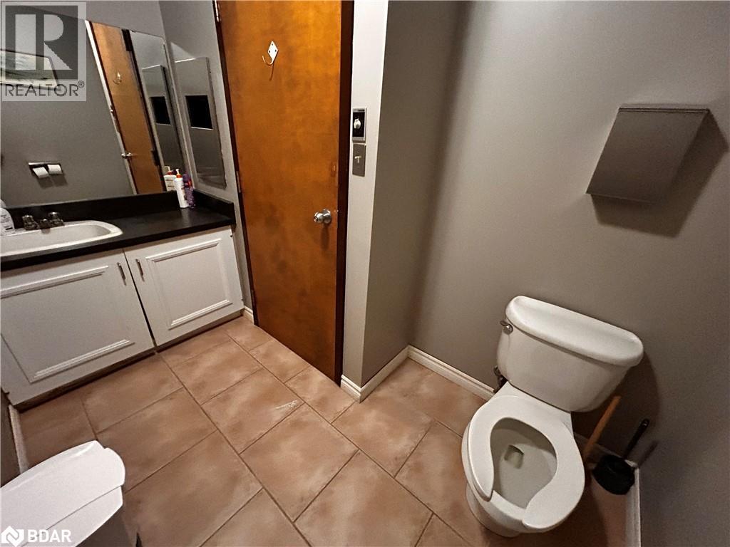 49 Essa Road Unit# 1, Barrie, Ontario L4N 3K4 - Photo 19 - 40773699