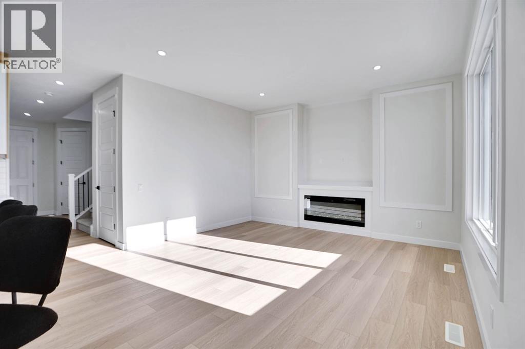 126 Waterstone Way, Chestermere, Alberta  T1X 3B2 - Photo 16 - A2269077