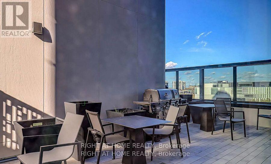 3812 - 395 Square One Drive, Mississauga, Ontario  L5B 0P6 - Photo 5 - W12587336