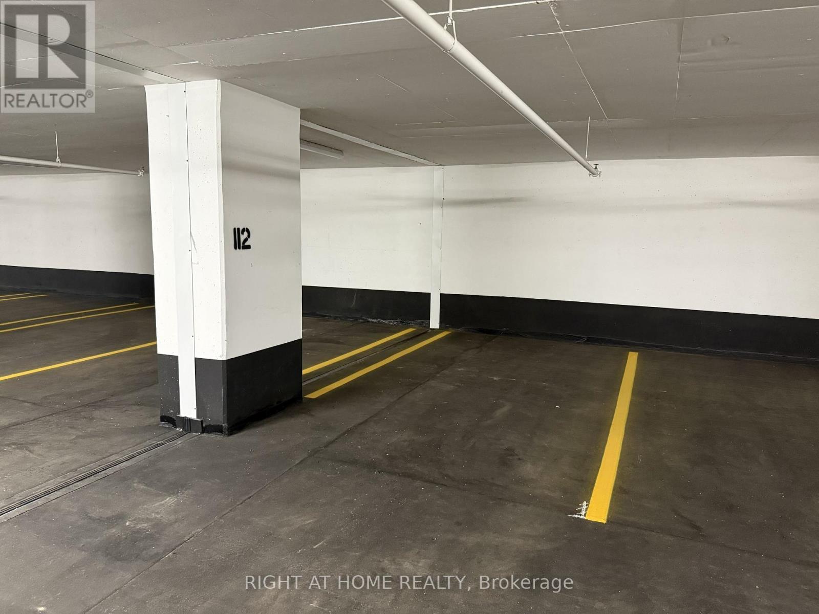 3812 - 395 Square One Drive, Mississauga, Ontario  L5B 0P6 - Photo 9 - W12587336