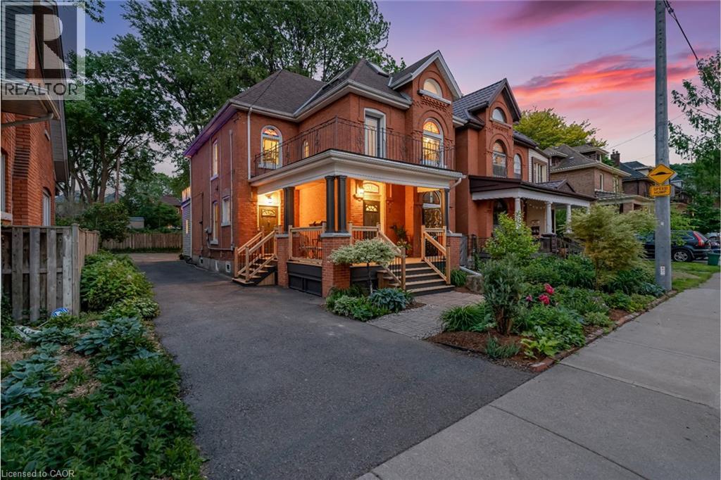 15 Fairmount Avenue, Hamilton, Ontario  L8P 3Z4 - Photo 2 - 40736793