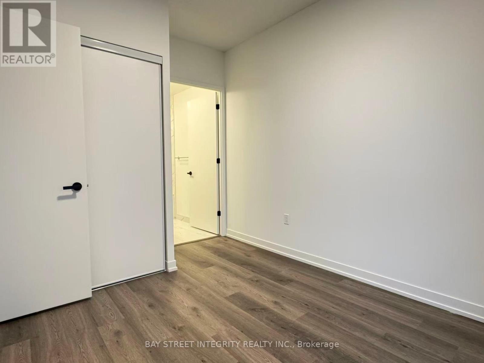 2601 - 8 Interchange Way, Vaughan, Ontario  L4K 0R2 - Photo 6 - N12569508