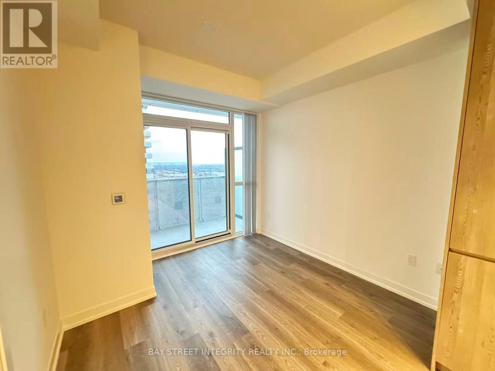 2601 - 8 Interchange Way, Vaughan, Ontario  L4K 0R2 - Photo 4 - N12569508