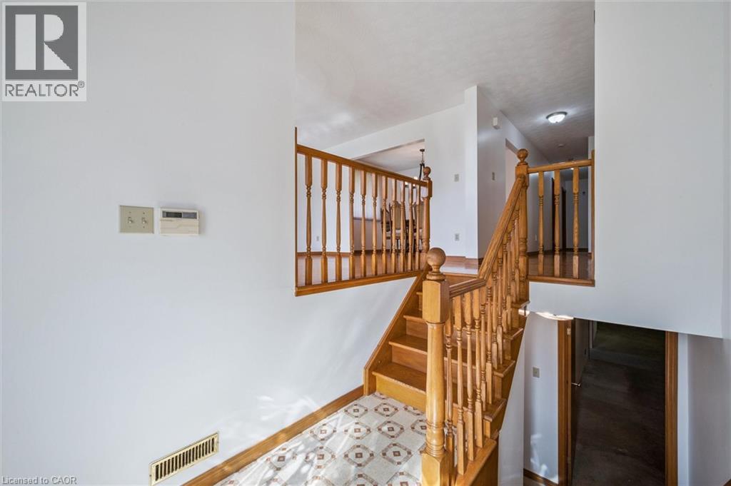 42 Azores Crescent, Cambridge, Ontario  N1R 7Z4 - Photo 9 - 40773327