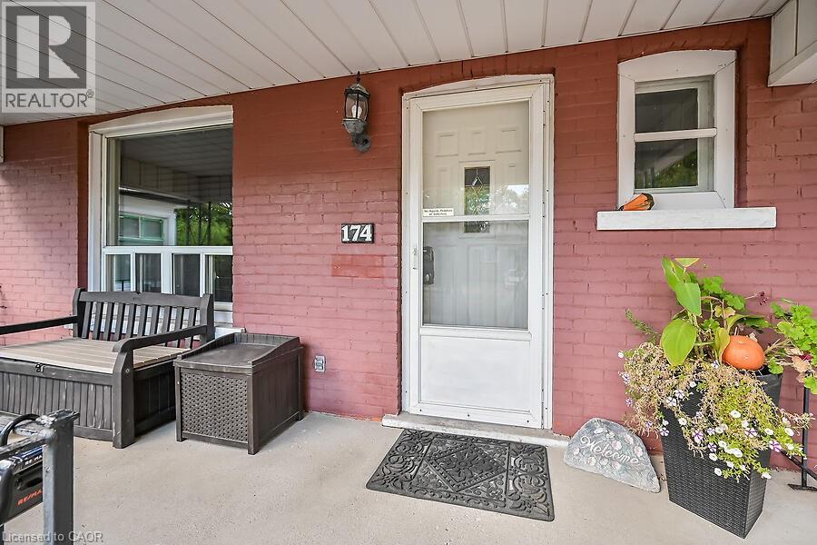 174 East 23rd Street, Hamilton, Ontario  L8V 2X1 - Photo 6 - 40781065