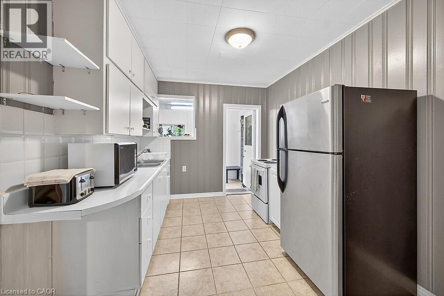 174 East 23rd Street, Hamilton, Ontario  L8V 2X1 - Photo 9 - 40781065