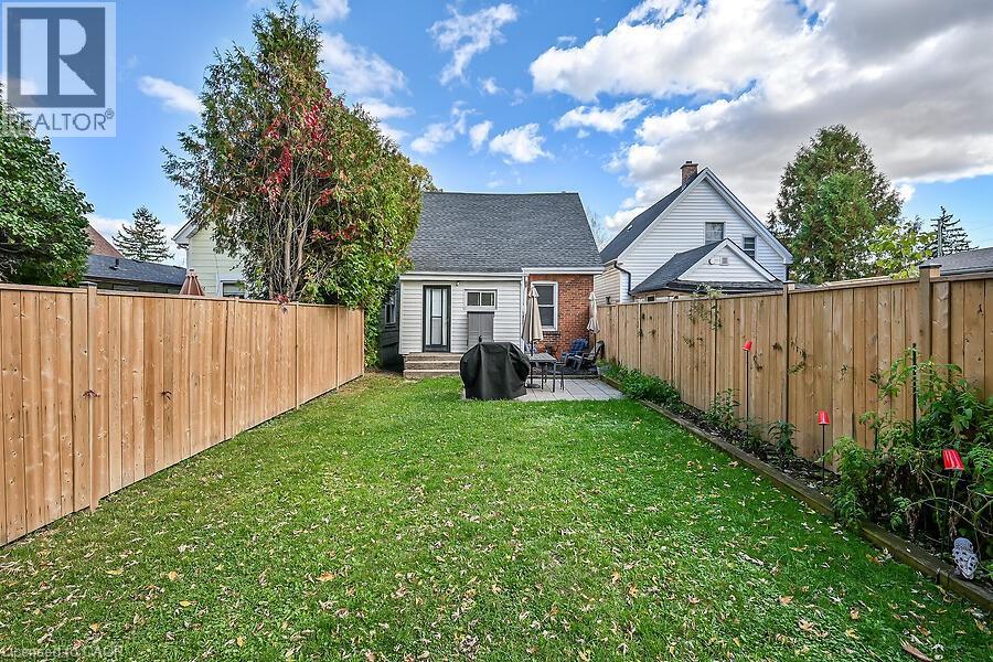 174 East 23rd Street, Hamilton, Ontario  L8V 2X1 - Photo 37 - 40781065