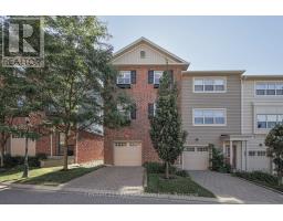 11 - 1850 BEAVERBROOK AVENUE