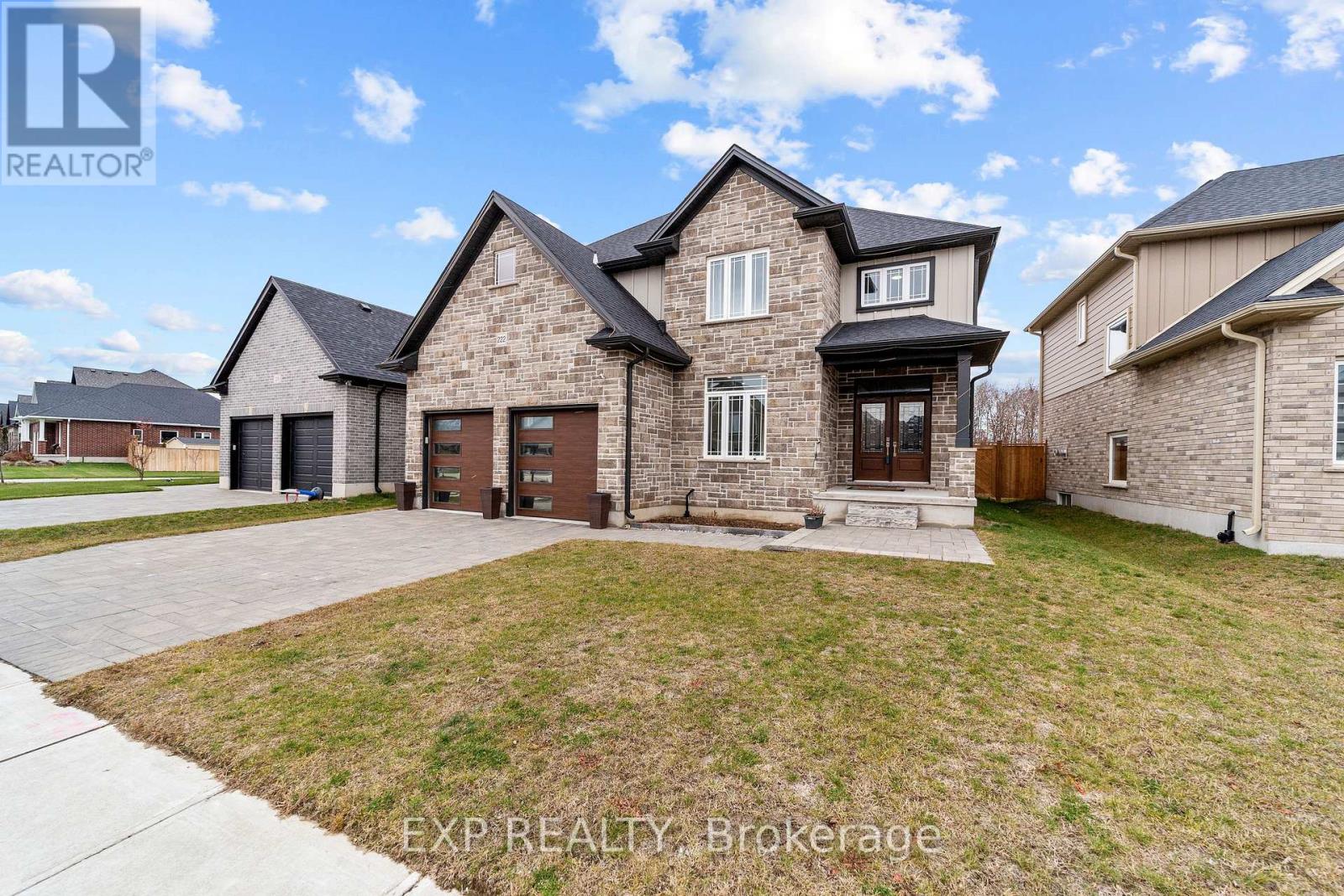 222 Boardwalk Way, Thames Centre, Ontario  N0L 1G2 - Photo 4 - X12589020