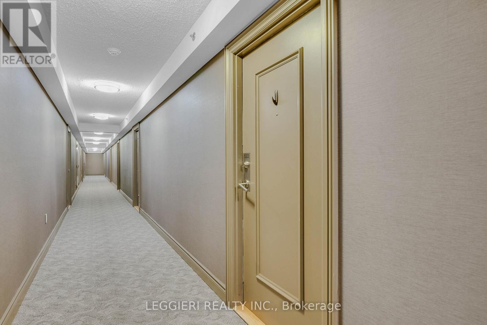 522 - 35 Saranac Boulevard, Toronto, Ontario M6A 2G4 - Photo 4 - C12589008