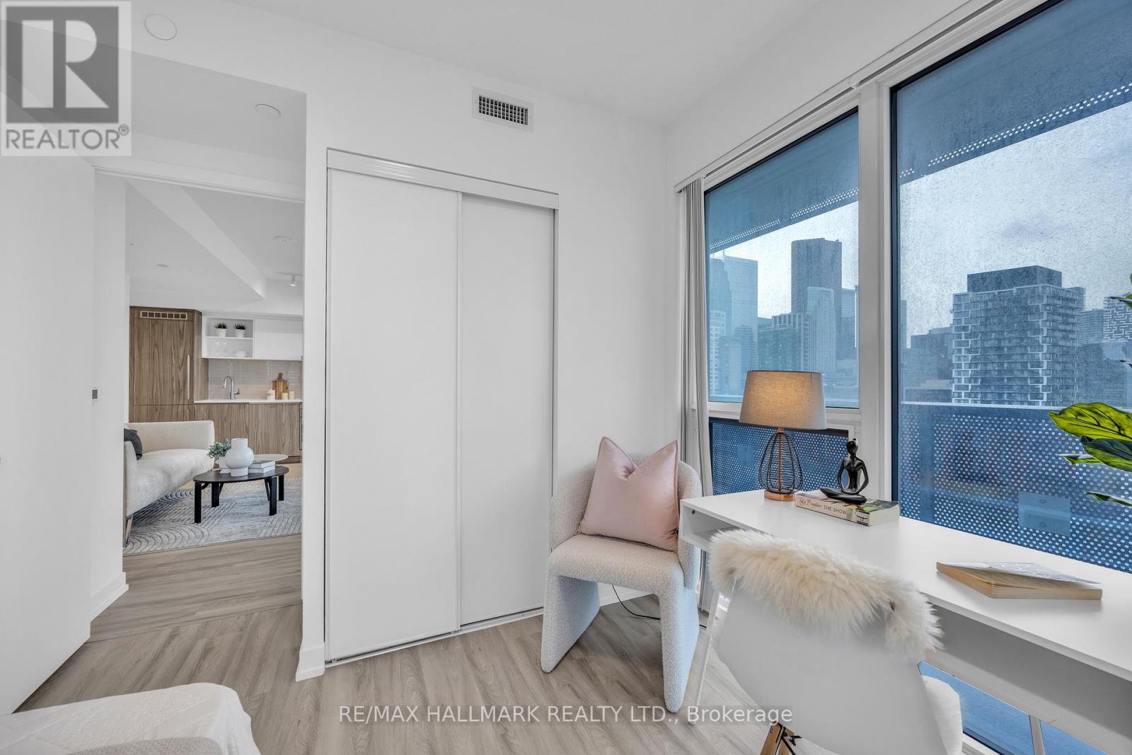 1905 - 55 Cooper Street, Toronto, Ontario  M5E 0G1 - Photo 19 - C12589040