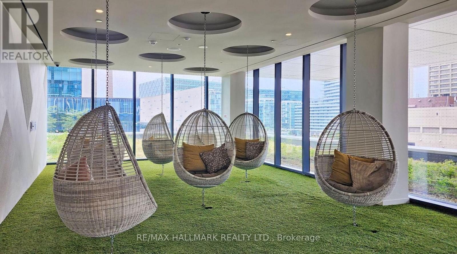 1905 - 55 Cooper Street, Toronto, Ontario  M5E 0G1 - Photo 27 - C12589040