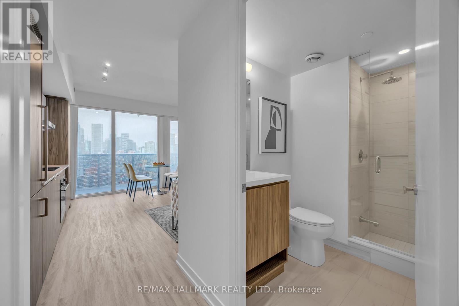 1905 - 55 Cooper Street, Toronto, Ontario  M5E 0G1 - Photo 7 - C12589040