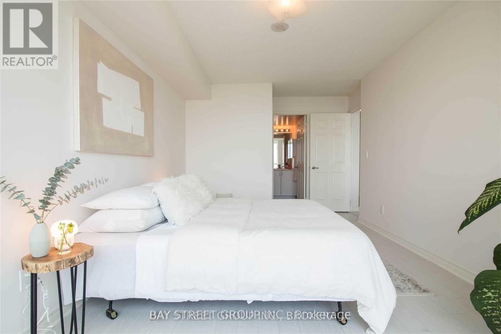 1209 - 25 Lower Simcoe Street, Toronto, Ontario  M5J 3A1 - Photo 13 - C12589054