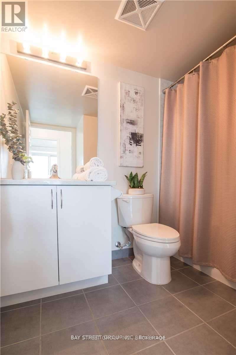 1209 - 25 Lower Simcoe Street, Toronto, Ontario  M5J 3A1 - Photo 16 - C12589054