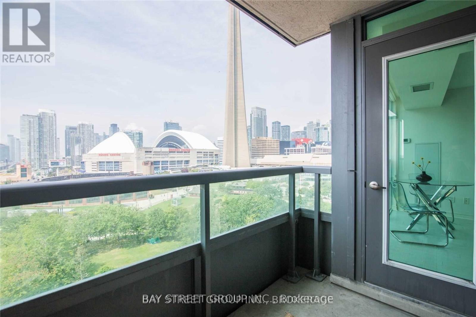 1209 - 25 Lower Simcoe Street, Toronto, Ontario  M5J 3A1 - Photo 4 - C12589054