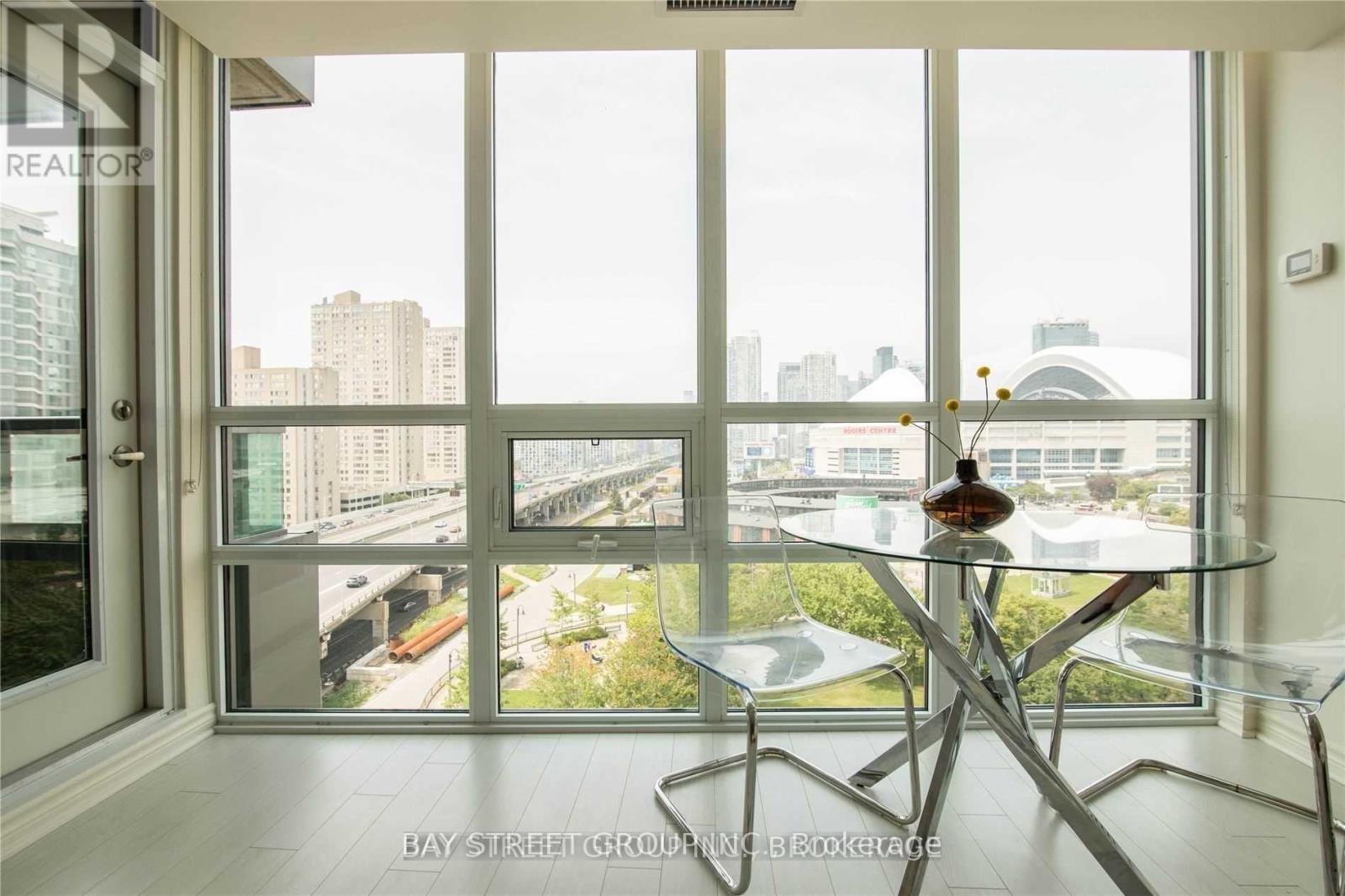 1209 - 25 Lower Simcoe Street, Toronto, Ontario  M5J 3A1 - Photo 5 - C12589054