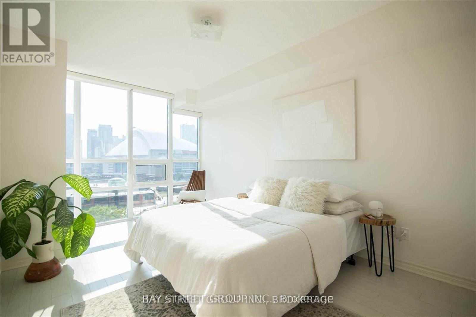 1209 - 25 Lower Simcoe Street, Toronto, Ontario  M5J 3A1 - Photo 7 - C12589054