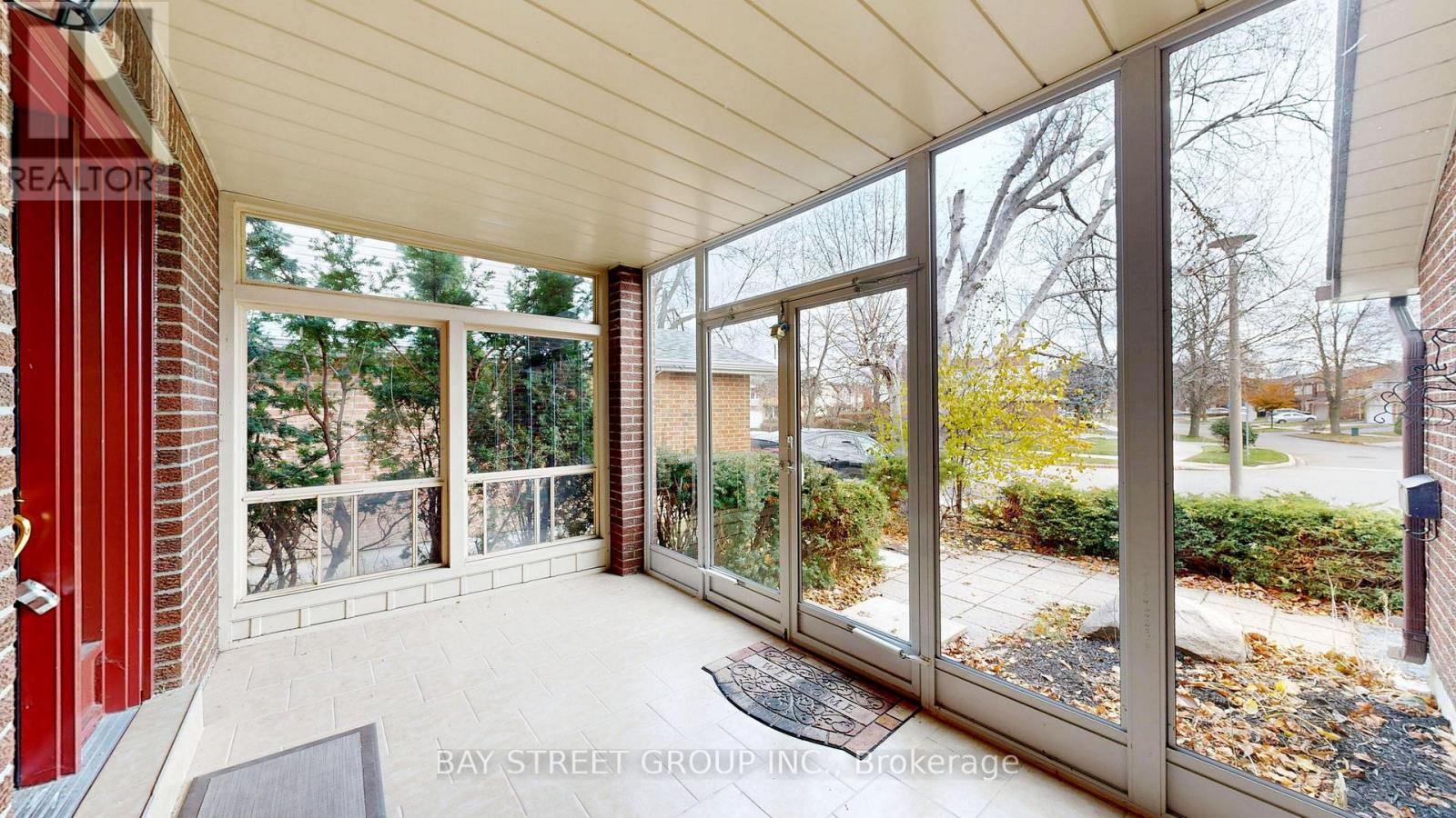 41 Huntsmill Boulevard, Toronto, Ontario  M1W 2Z8 - Photo 2 - E12589052