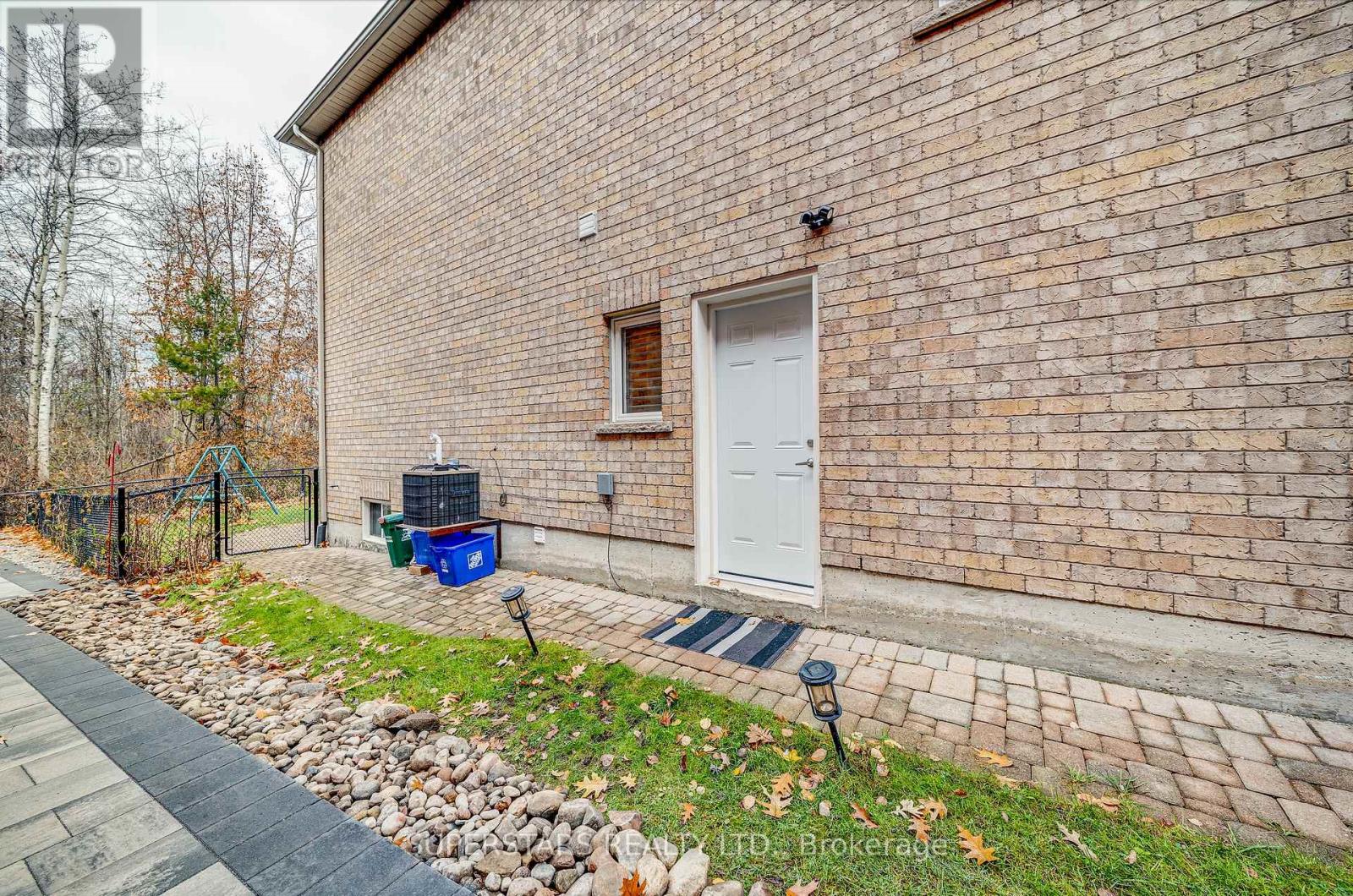 58 Wood Rim Drive, Richmond Hill, Ontario  L4E 4S2 - Photo 24 - N12589014