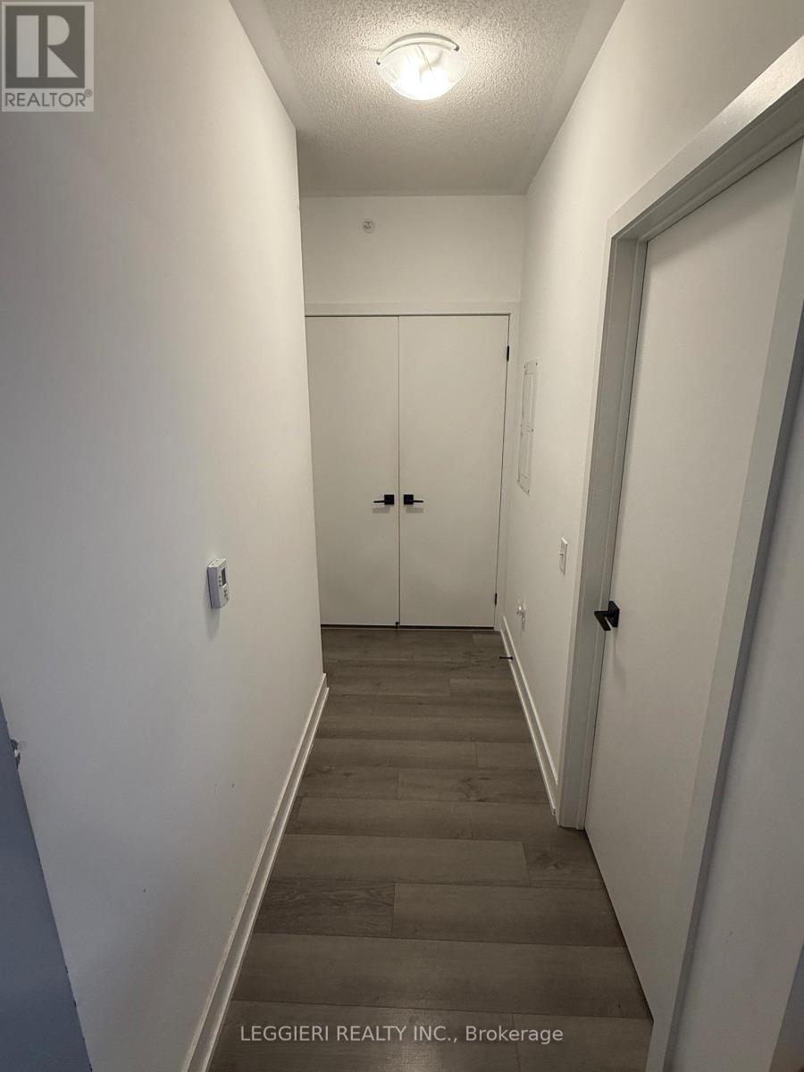 615 - 4 Spice Way, Barrie, Ontario  L9J 0M2 - Photo 16 - S12589010