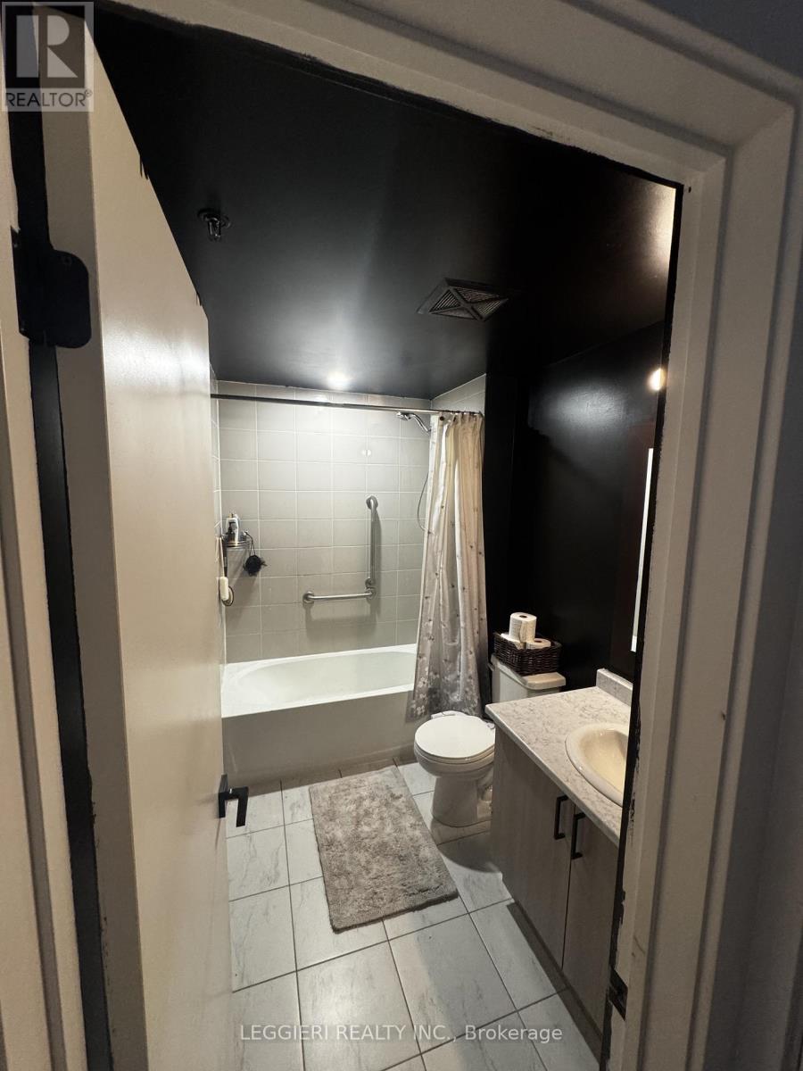 615 - 4 Spice Way, Barrie, Ontario  L9J 0M2 - Photo 25 - S12589010