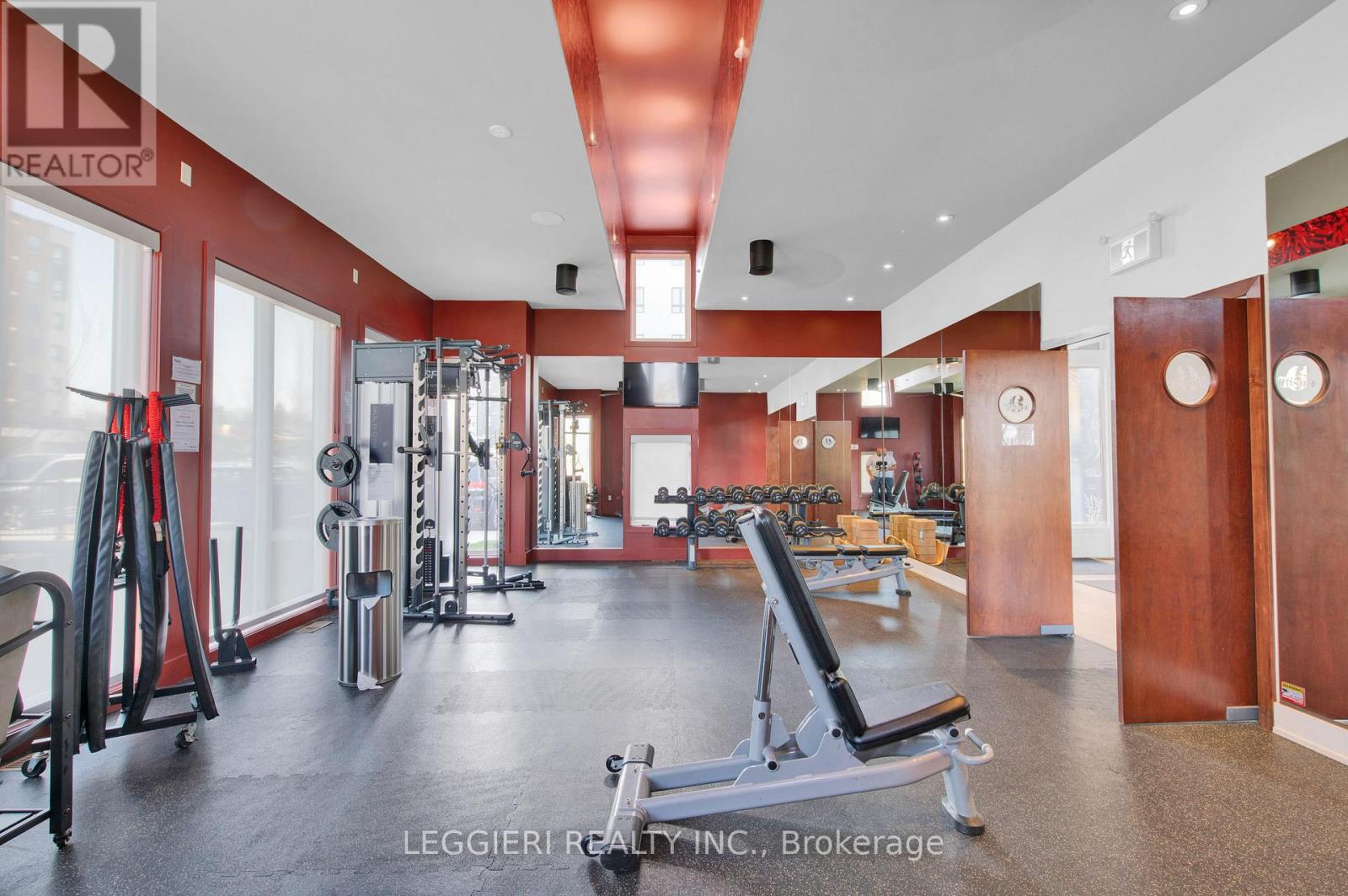 615 - 4 Spice Way, Barrie, Ontario  L9J 0M2 - Photo 31 - S12589010