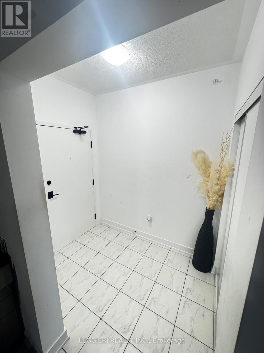 615 - 4 Spice Way, Barrie, Ontario  L9J 0M2 - Photo 6 - S12589010