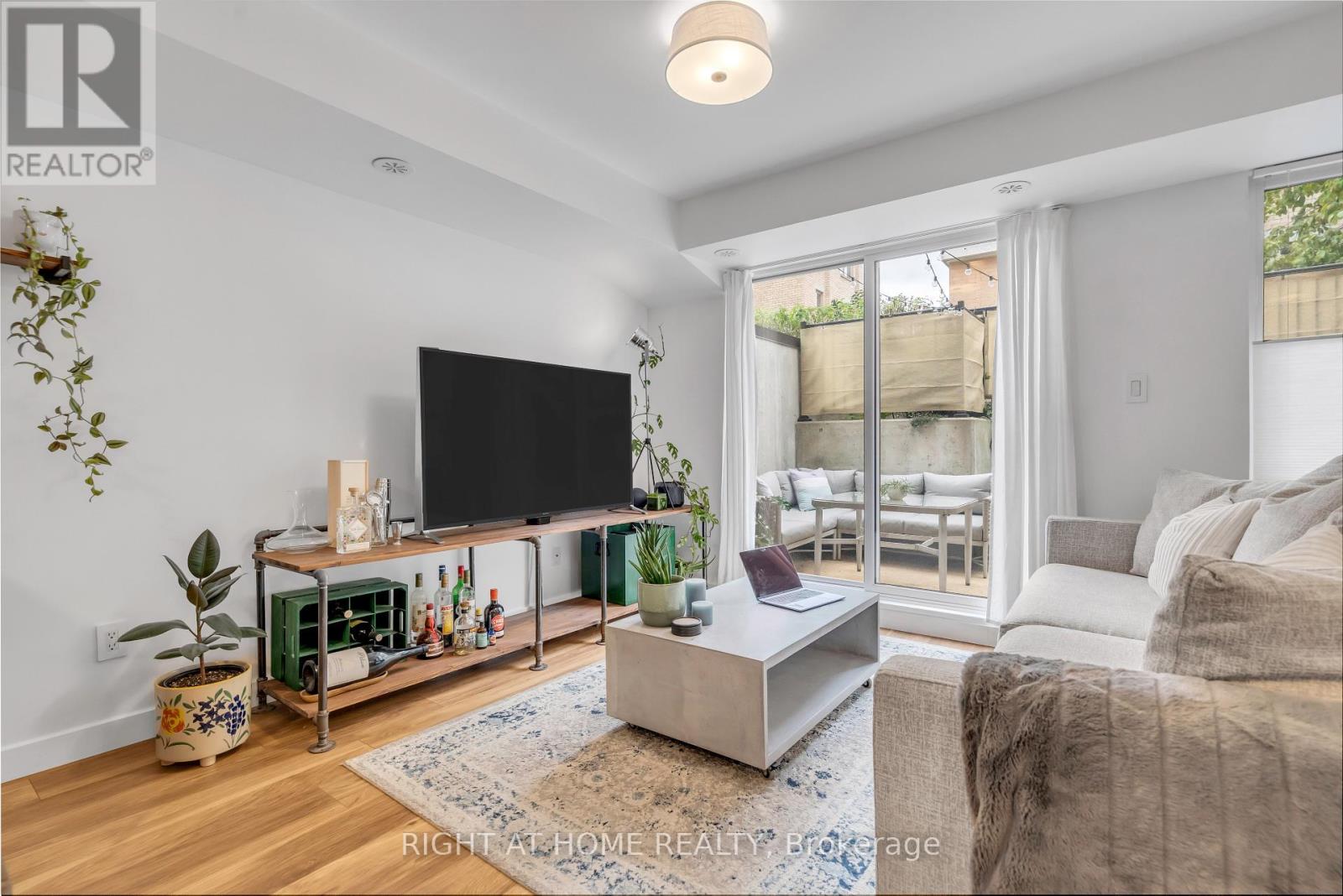 146 - 12 Foundry Avenue, Toronto, Ontario  M6H 0A7 - Photo 14 - W12589006