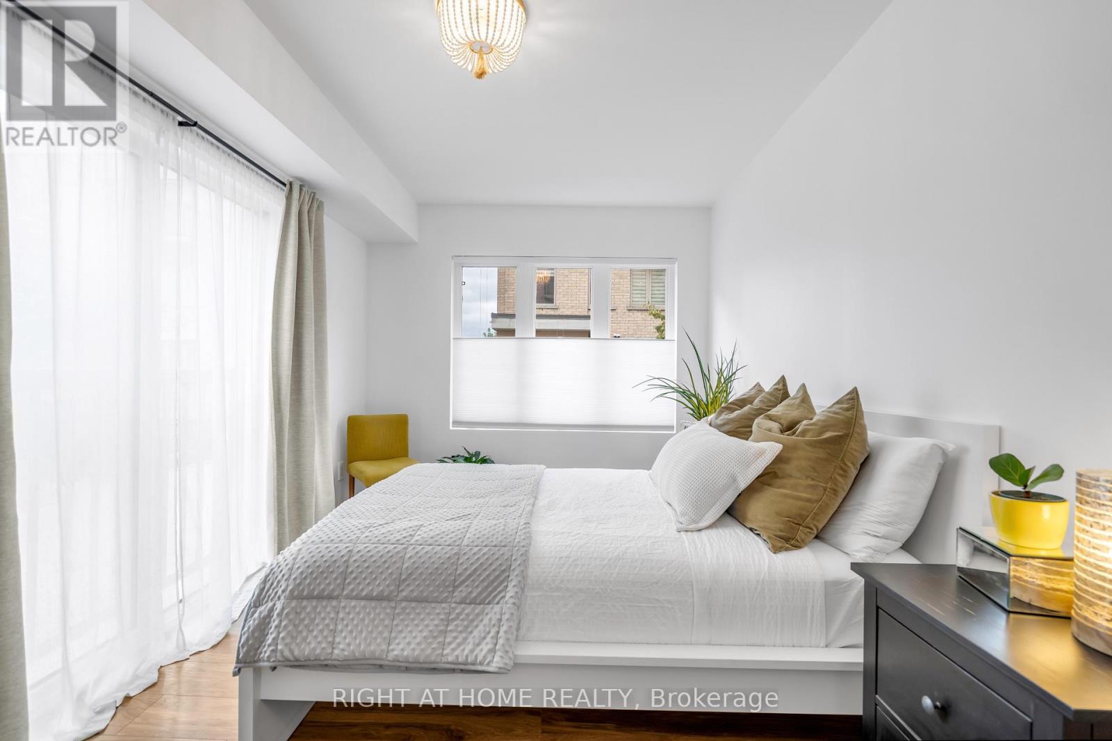 146 - 12 Foundry Avenue, Toronto, Ontario  M6H 0A7 - Photo 28 - W12589006