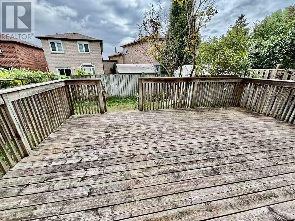 Main&upper Level - 4230 Perivale Road, Mississauga, Ontario  L5C 3Y5 - Photo 16 - W12589018