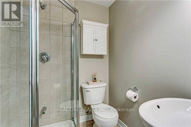 4298 Ingram Common, Burlington, Ontario  L7L 0C4 - Photo 8 - W12589022