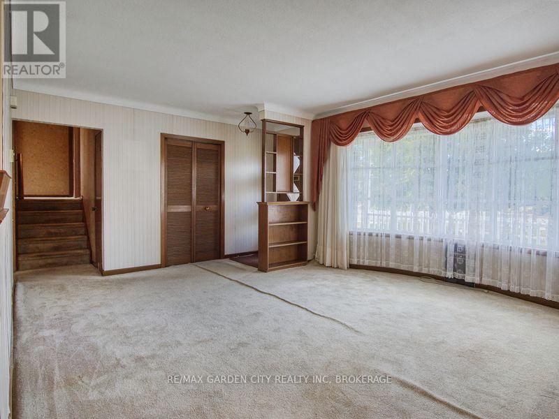 230 Lakeshore Road, St. Catharines, Ontario  L2M 1R5 - Photo 13 - X12589060