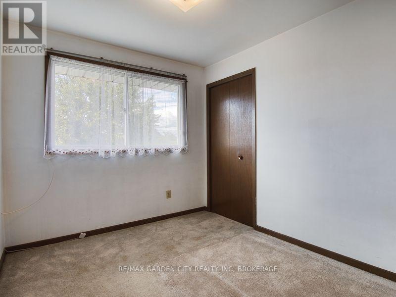 230 Lakeshore Road, St. Catharines, Ontario  L2M 1R5 - Photo 24 - X12589060