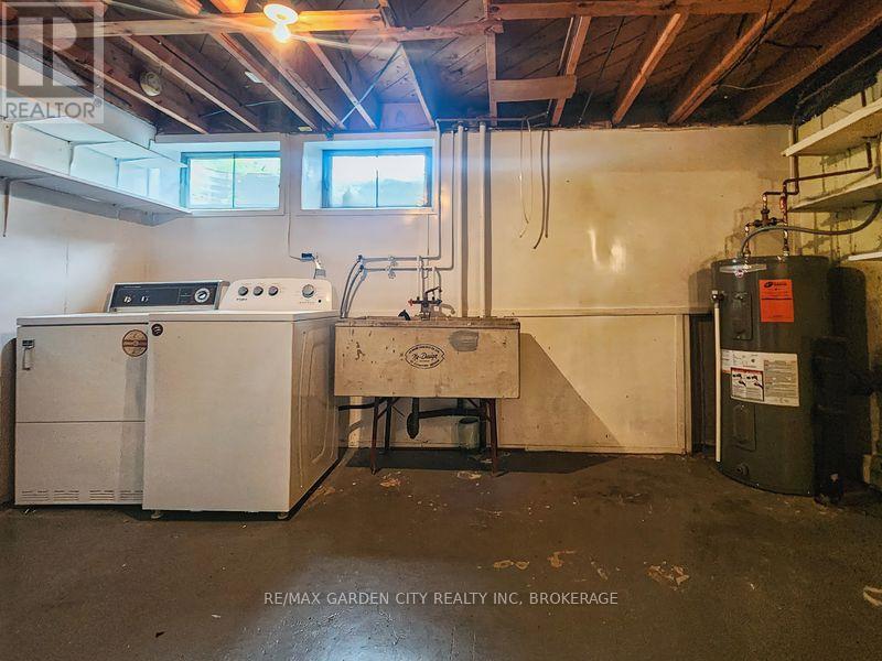 230 Lakeshore Road, St. Catharines, Ontario  L2M 1R5 - Photo 36 - X12589060