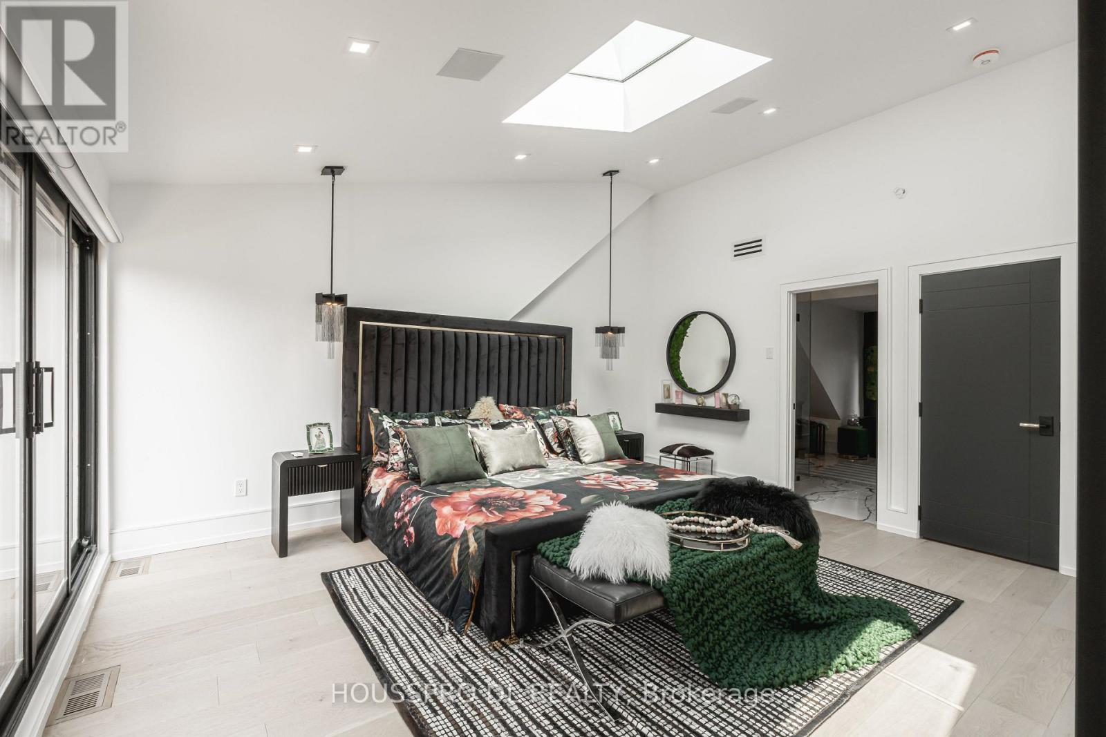 82 Major Street, Toronto, Ontario  M5S 2L1 - Photo 28 - C12589056