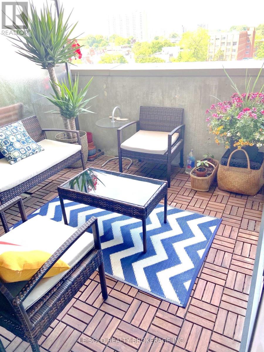 721 - 20 Minowan Miikan Lane, Toronto, Ontario  M6J 0E5 - Photo 6 - C12589058