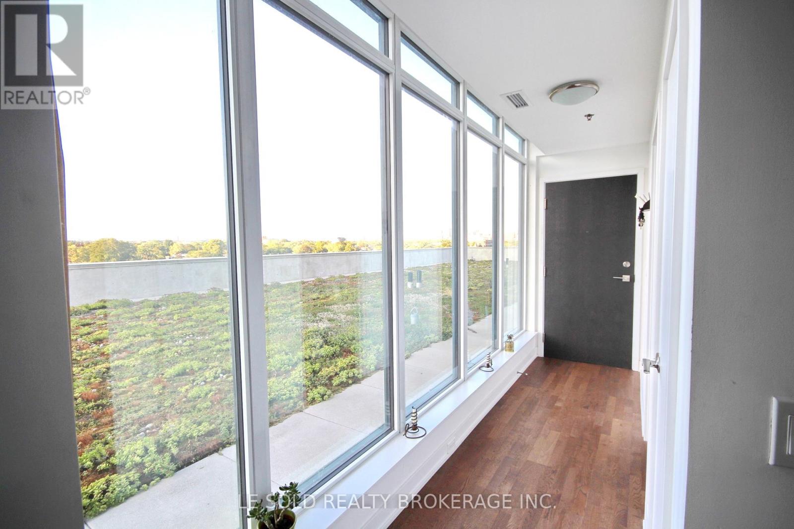 721 - 20 Minowan Miikan Lane, Toronto, Ontario  M6J 0E5 - Photo 9 - C12589058