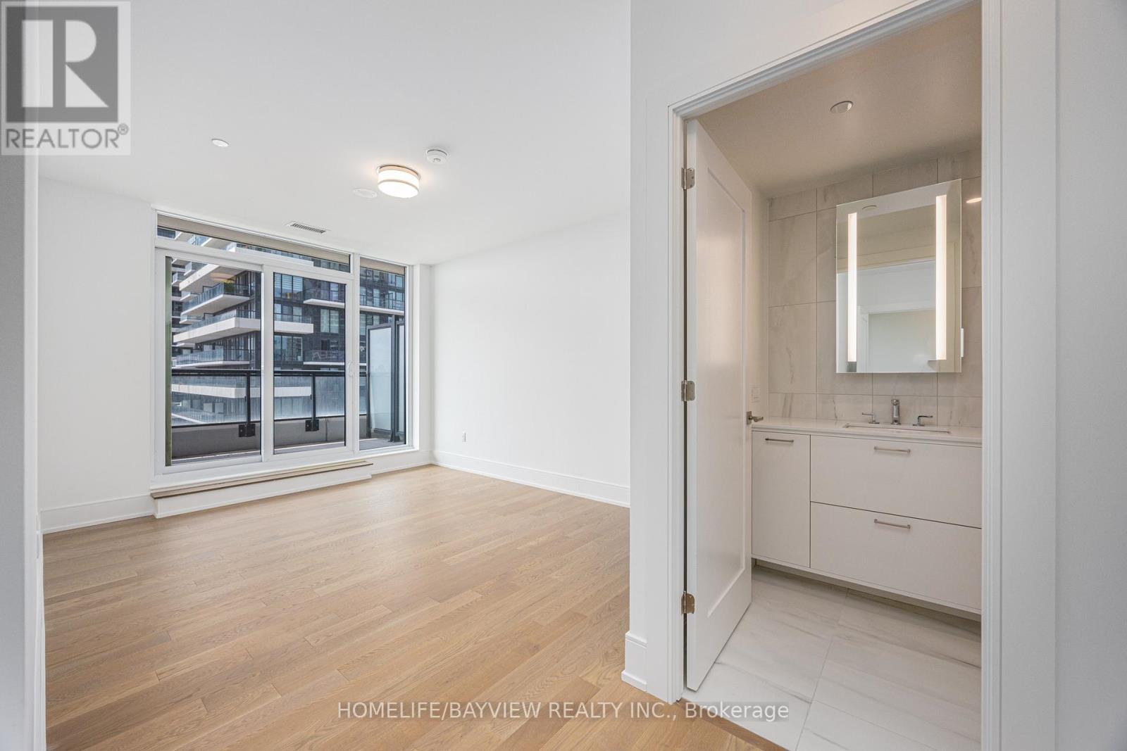 1510 - 30 Inn On The Park Drive, Toronto, Ontario  M3C 0P7 - Photo 10 - C12589086