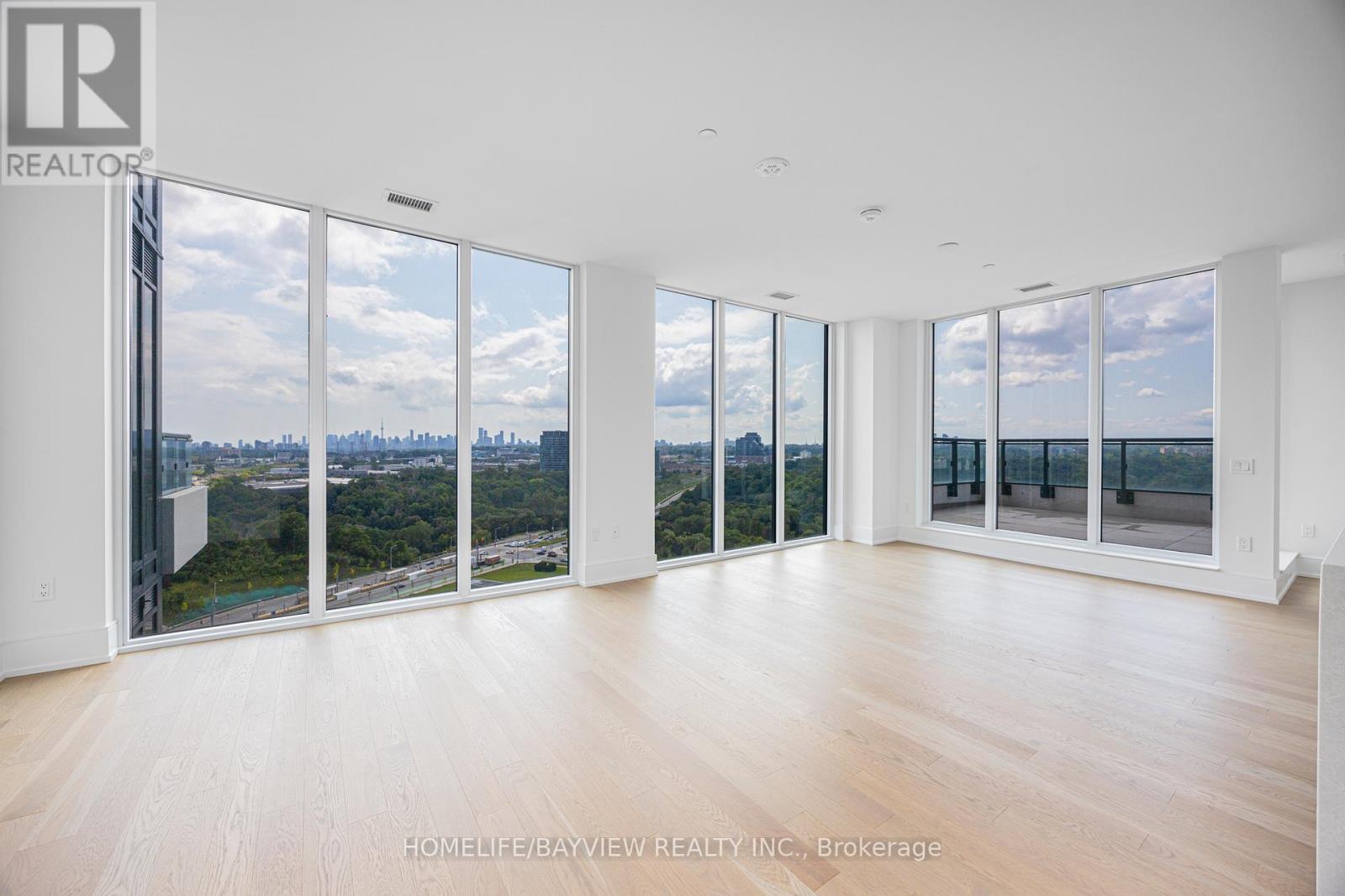 1510 - 30 Inn On The Park Drive, Toronto, Ontario  M3C 0P7 - Photo 2 - C12589086