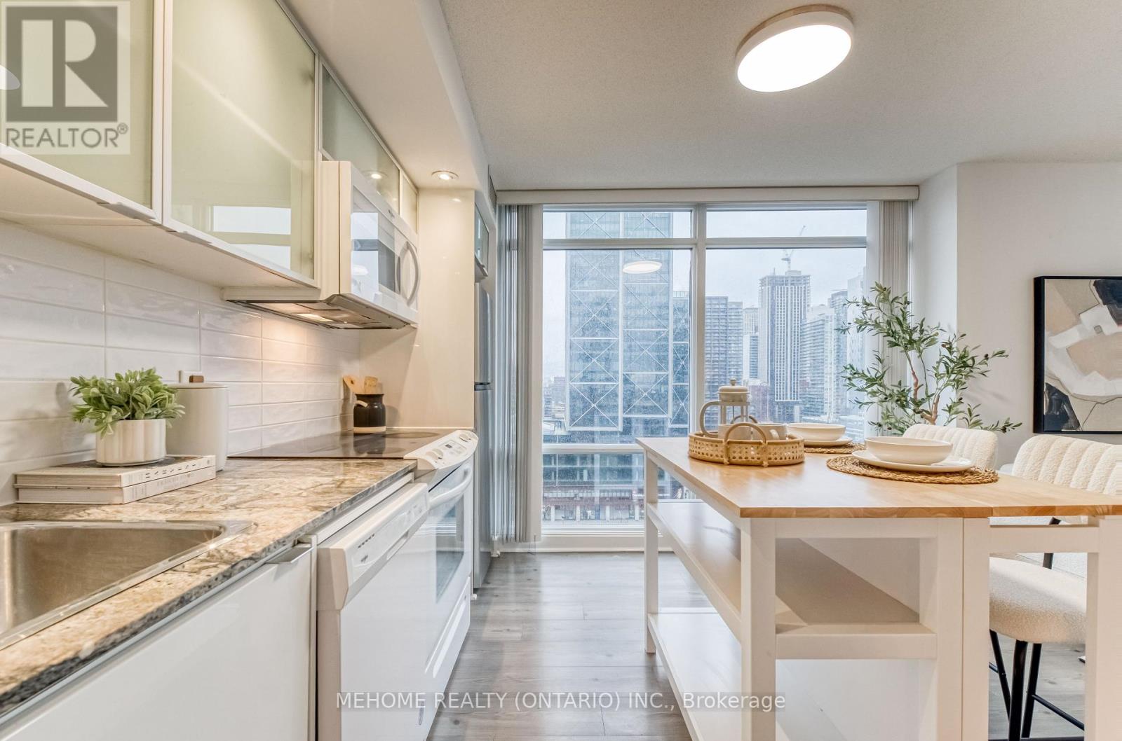 1902 - 25 Telegram Mews, Toronto, Ontario  M5V 3Z1 - Photo 12 - C12589092