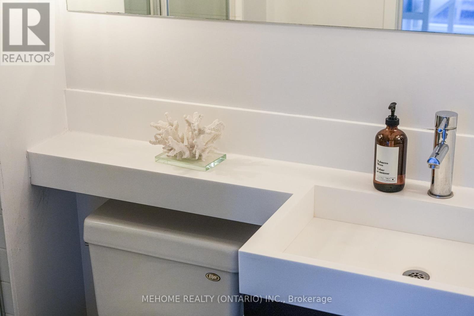 1902 - 25 Telegram Mews, Toronto, Ontario  M5V 3Z1 - Photo 32 - C12589092