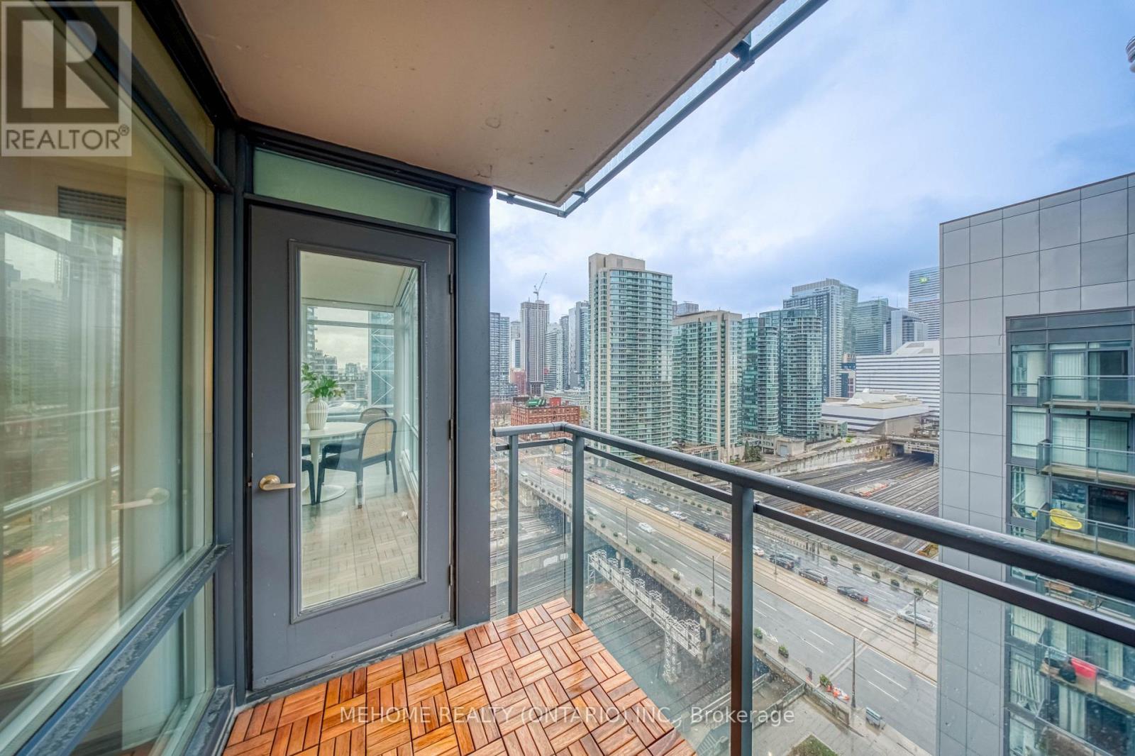 1902 - 25 Telegram Mews, Toronto, Ontario  M5V 3Z1 - Photo 36 - C12589092