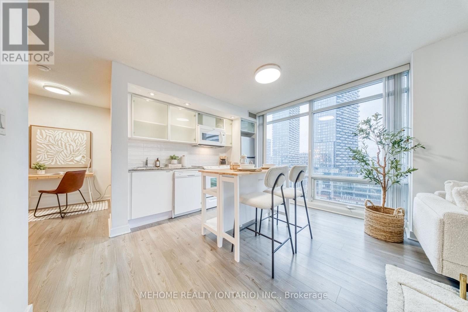 1902 - 25 Telegram Mews, Toronto, Ontario  M5V 3Z1 - Photo 7 - C12589092