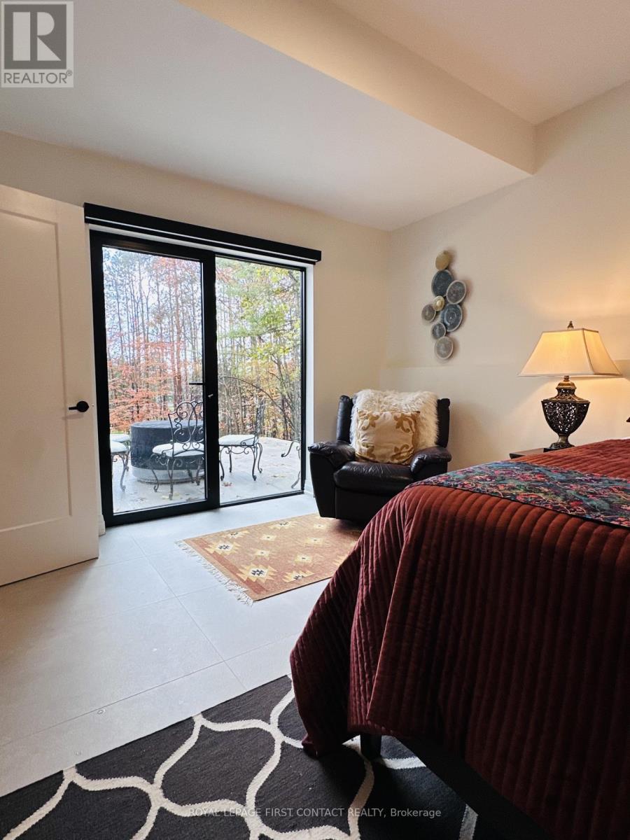 4b Pierce Court, Springwater, Ontario  L9X 0J4 - Photo 14 - S12589078