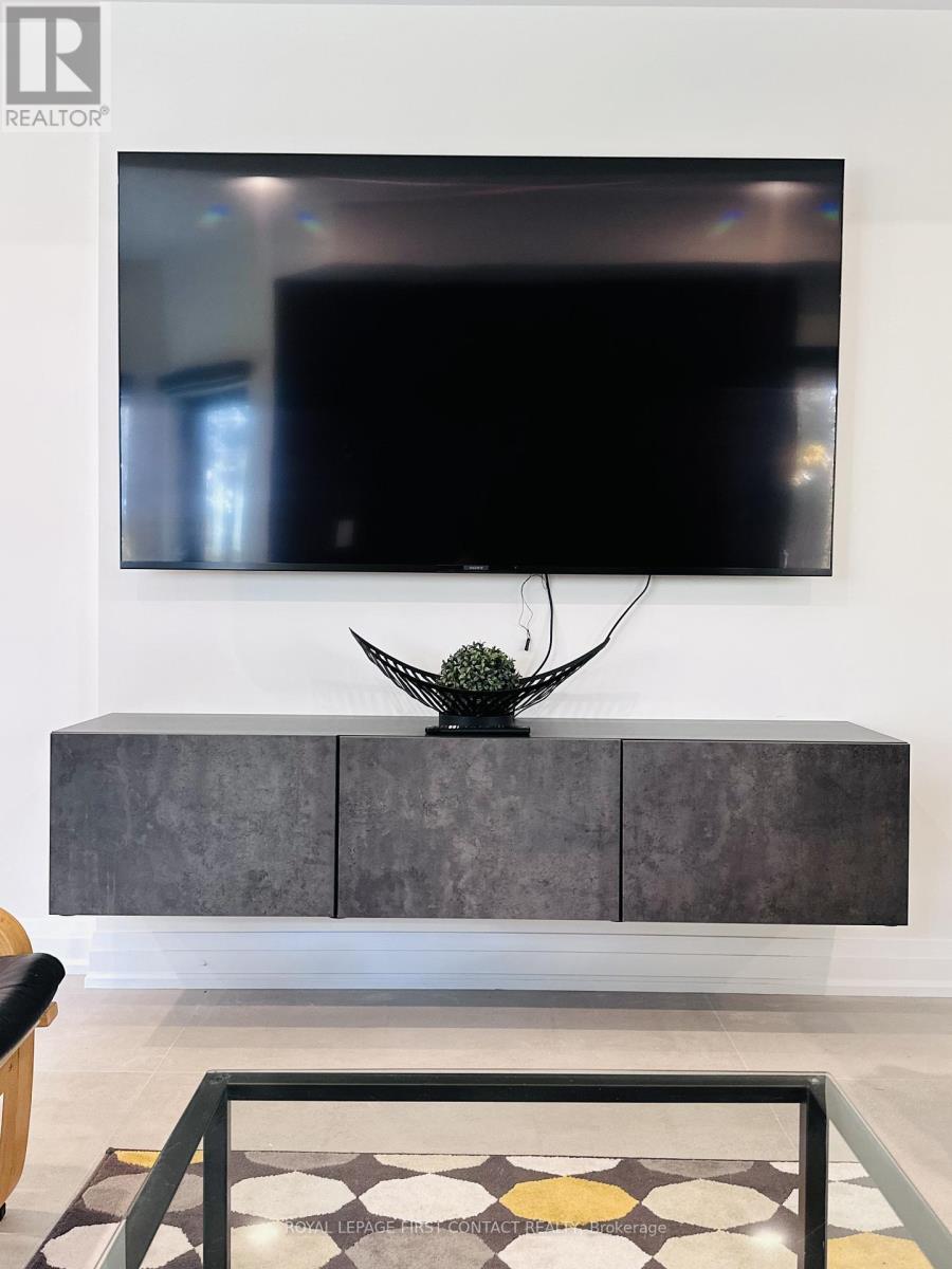 4b Pierce Court, Springwater, Ontario  L9X 0J4 - Photo 23 - S12589078