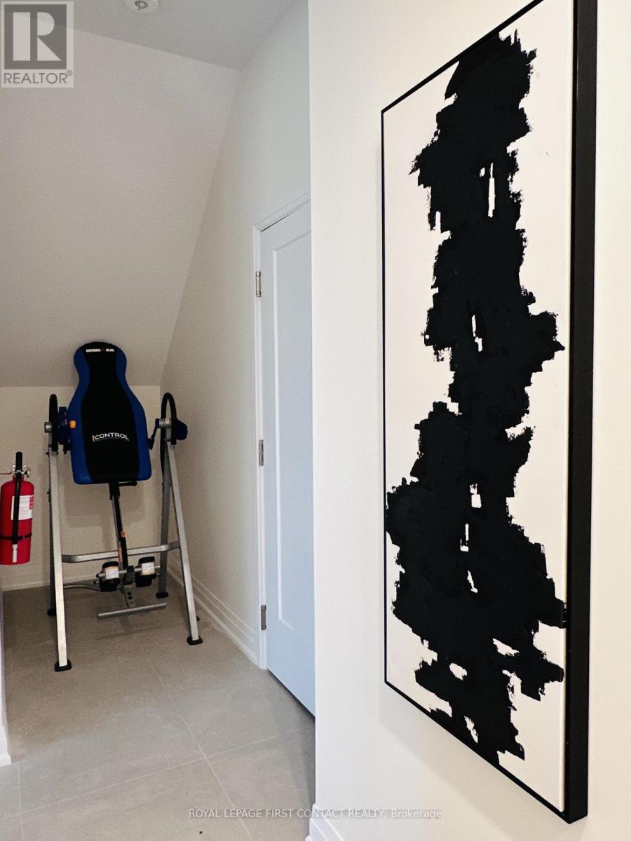 4b Pierce Court, Springwater, Ontario  L9X 0J4 - Photo 25 - S12589078